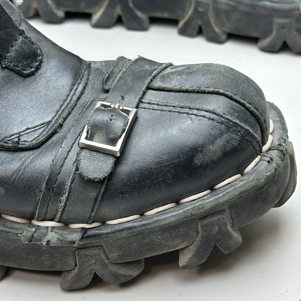 Used  Black Leather Skull & Bones Goth Biker Boots 1809-255 Size 7.5/Men's 9/WM - Picture 2 of 16